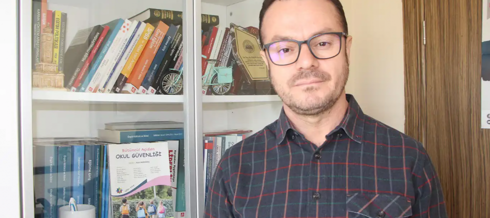 Doç. Dr. Karadaş: Şiddeti besleyen faktörlerin ilki mafyavari diziler, ikincisi sosyal medyadır