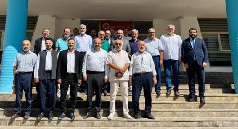 İnsana yakışan Peygamberin izinde yürümektir