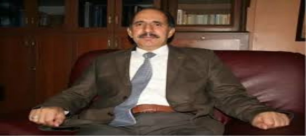 Allah dilediğini aziz, dilediğini rezil eder.