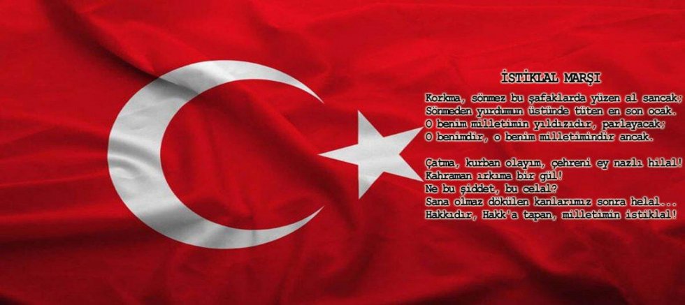 İstiklal Marşı Bozkurt işareti yapılarak okunmaz!