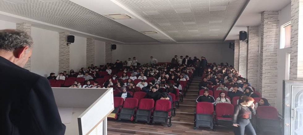 Peygamber postacıydı diyenler Siyonizm’in yaverleridir.