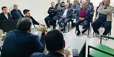 Ak Parti İl Başkanı Av. Raşit Ocak sorun çözüyor