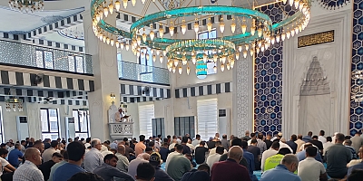 Allah erkekleri kadınlara hizmetkâr etmiş, kıymetini bilene!