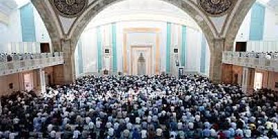 Cuma Hutbesi için Diyaneti tebrik etmeye değer, İslam'i değerlere tam uygundu