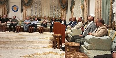 Dr.Sırrı Şık: “Müslüman gibi düşünüp, Müslüman gibi yaşamak lazım” dedi.