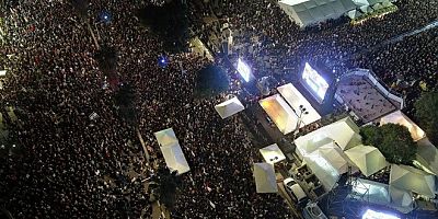 İşgal altındaki Tel Aviv'de işgale karşı büyük gösteriler yapılıyor
