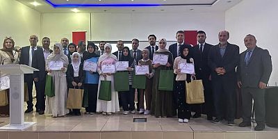 Kaya: “Ne mutlu bize ki peygamberin izindeyiz” dedi.