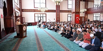  Rahmet-i Rahman Camii Dualarla Açıldı