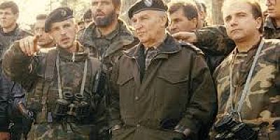 Vefat yıl dönümü münasebetiyle merhum Aliya İzzet Begoviç'ihayırla yad ediyoruz