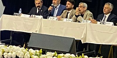 Yasal ve Anayasal düzeyde Kürtçenin önünü her yönüyle açmak, bu dili sahiplenmek lazım.