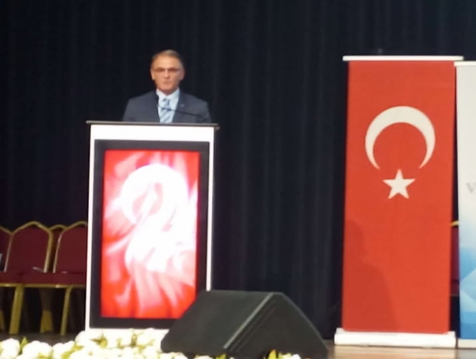 Vali Balcı: “Kendini yönetemeyen, başkasını yönetemez” dedi.